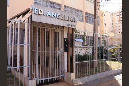 Apartamento para alugar com 156m², 4 quartos e sem vagaFachada