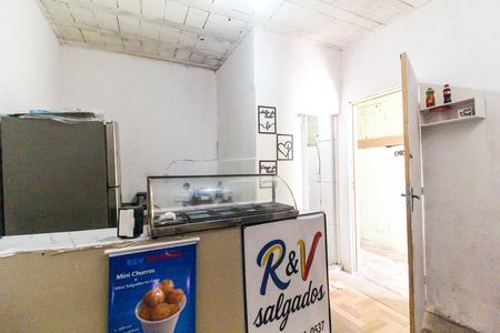Casa à venda com 105m², 4 quartos e sem vagaSalão