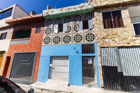 Casa à venda com 105m², 4 quartos e sem vagaFachada + Placa