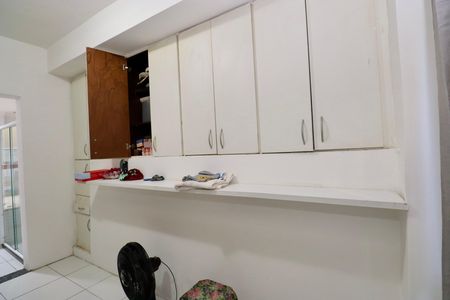 Casa para alugar com 120m², 2 quartos e 2 vagas Casa para alugar com 120m², 2 quartos e 2 vagasCloset