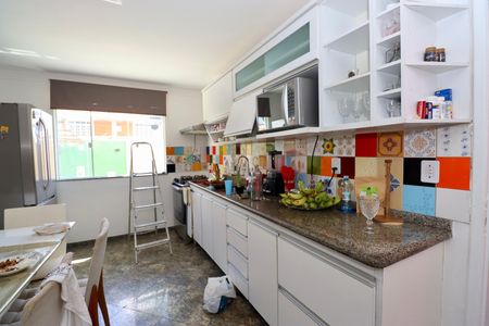 Casa para alugar com 120m², 2 quartos e 2 vagas Casa para alugar com 120m², 2 quartos e 2 vagasCozinha