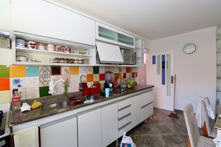 Casa para alugar com 120m², 2 quartos e 2 vagas Casa para alugar com 120m², 2 quartos e 2 vagasCozinha