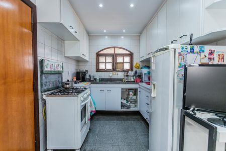 Casa para alugar com 500m², 10 quartos e 15 vagas Casa para alugar com 500m², 10 quartos e 15 vagasCopa e cozinha