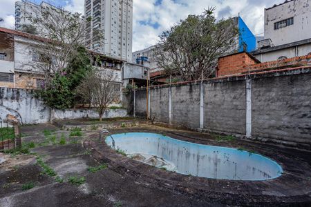 Casa para alugar com 500m², 10 quartos e 15 vagas Casa para alugar com 500m², 10 quartos e 15 vagasQuintal