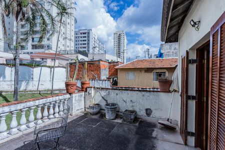 Casa para alugar com 500m², 10 quartos e 15 vagas Casa para alugar com 500m², 10 quartos e 15 vagasVaranda