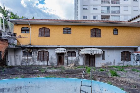Casa para alugar com 500m², 10 quartos e 15 vagas Casa para alugar com 500m², 10 quartos e 15 vagasQuintal