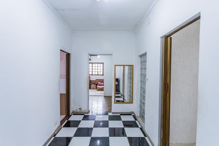 Casa para alugar com 500m², 10 quartos e 15 vagas Casa para alugar com 500m², 10 quartos e 15 vagasHall dos quartos