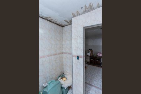 Casa para alugar com 500m², 10 quartos e 15 vagas Casa para alugar com 500m², 10 quartos e 15 vagasBanheiro de serviço desativado
