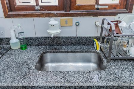 Casa para alugar com 500m², 10 quartos e 15 vagas Casa para alugar com 500m², 10 quartos e 15 vagasCopa e cozinha