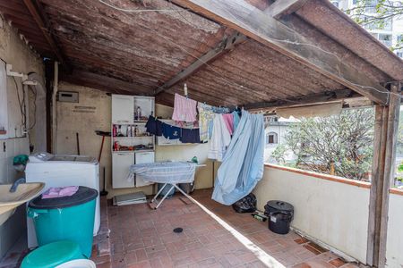 Casa para alugar com 500m², 10 quartos e 15 vagas Casa para alugar com 500m², 10 quartos e 15 vagasÁrea de Serviço
