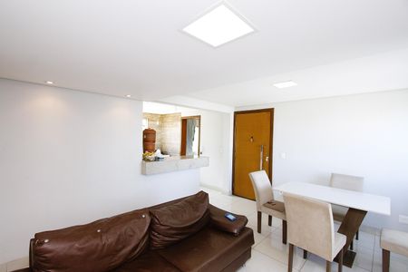 Sala de apartamento para alugar com 3 quartos, 78m² em Coração Eucarístico, Belo Horizonte