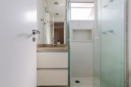 Apartamento à venda com 89m², 2 quartos e 3 vagasSuite 01 - Banheiro