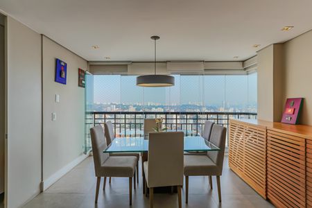 Apartamento à venda com 89m², 2 quartos e 3 vagasSala