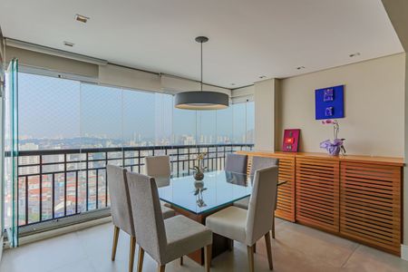 Apartamento à venda com 89m², 2 quartos e 3 vagasSala