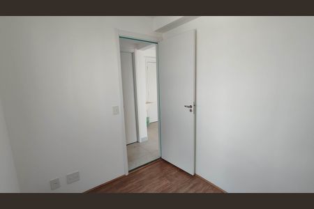 Quarto 1 de apartamento para alugar com 2 quartos, 34m² em Parque Sao Rafael, São Paulo