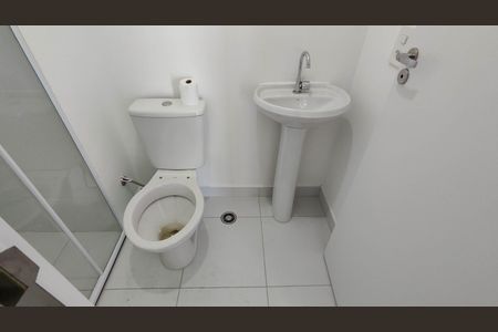 Apartamento para alugar com 34m², 2 quartos e sem vagaBanheiro