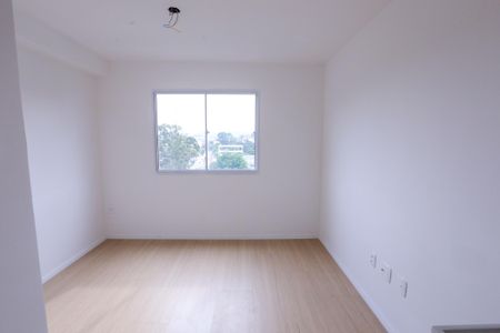 Sala de kitnet/studio para alugar com 1 quarto, 18m² em Jardim Jaragua (sao Domingos), São Paulo
