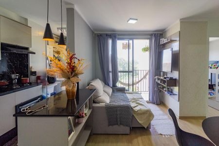 Sala de apartamento à venda com 2 quartos, 47m² em Usina Piratininga, São Paulo