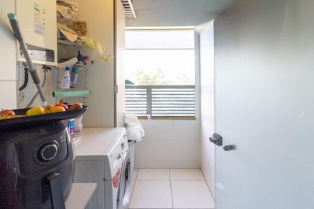 Apartamento à venda com 47m², 2 quartos e 1 vaga Apartamento à venda com 47m², 2 quartos e 1 vagaÁrea de Serviço
