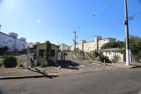 Apartamento à venda com 50m², 2 quartos e sem vagaFachada e portaria