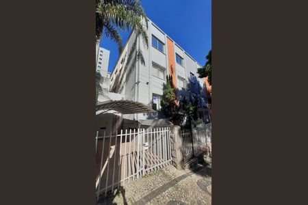 Apartamento à venda com 140m², 2 quartos e 1 vaga Apartamento à venda com 140m², 2 quartos e 1 vagaFachada