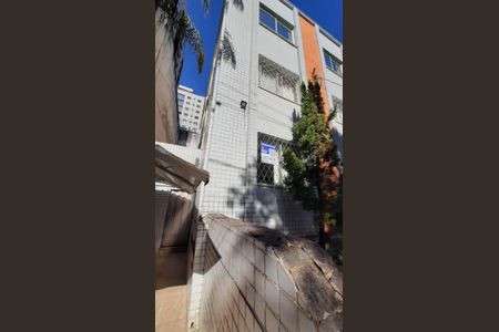 Apartamento à venda com 140m², 2 quartos e 1 vaga Apartamento à venda com 140m², 2 quartos e 1 vagaFachada