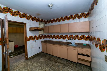 Apartamento à venda com 140m², 2 quartos e 1 vaga Apartamento à venda com 140m², 2 quartos e 1 vagaCozinha