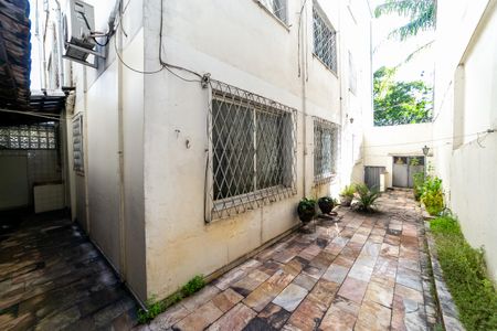 Apartamento à venda com 140m², 2 quartos e 1 vaga Apartamento à venda com 140m², 2 quartos e 1 vagaÁrea privativa