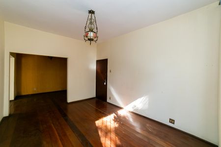Apartamento à venda com 140m², 2 quartos e 1 vaga Apartamento à venda com 140m², 2 quartos e 1 vagaSala
