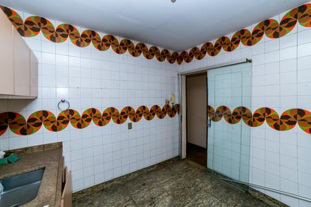 Apartamento à venda com 140m², 2 quartos e 1 vaga Apartamento à venda com 140m², 2 quartos e 1 vagaCozinha
