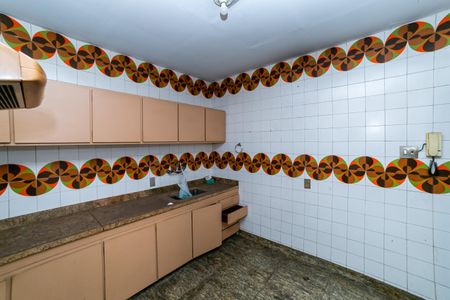 Apartamento à venda com 140m², 2 quartos e 1 vaga Apartamento à venda com 140m², 2 quartos e 1 vagaCozinha