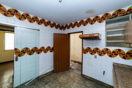 Apartamento à venda com 140m², 2 quartos e 1 vaga Apartamento à venda com 140m², 2 quartos e 1 vagaCozinha