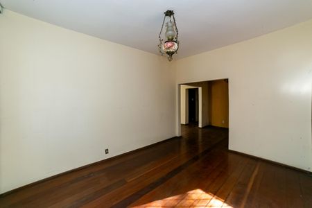 Apartamento à venda com 140m², 2 quartos e 1 vaga Apartamento à venda com 140m², 2 quartos e 1 vagaSala