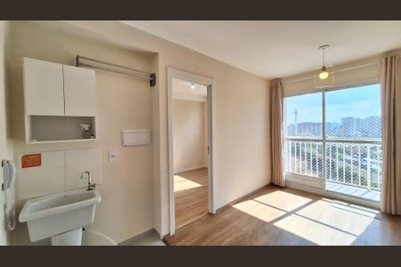 Sala/Cozinha/área de serviço  de apartamento para alugar com 1 quarto, 27m² em Barra Funda, São Paulo