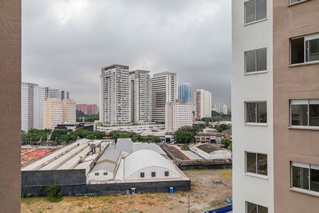 Varanda de apartamento para alugar com 2 quartos, 34m² em Parque Industrial Tomas Edson, São Paulo