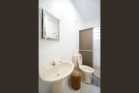 Casa para alugar com 103m², 2 quartos e 1 vagaBanheiro