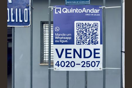 Casa à venda com 176m², 3 quartos e 3 vagas Casa à venda com 176m², 3 quartos e 3 vagasPlaca aproximada