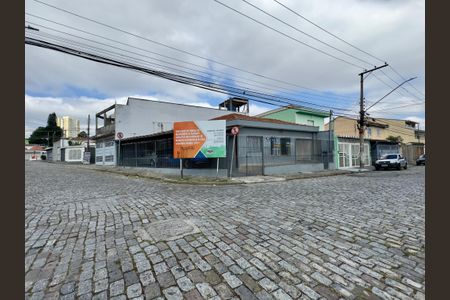 Casa à venda com 176m², 3 quartos e 3 vagas Casa à venda com 176m², 3 quartos e 3 vagasFachada do imóvel