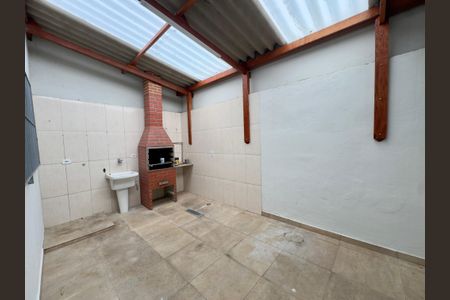 Casa à venda com 176m², 3 quartos e 3 vagas Casa à venda com 176m², 3 quartos e 3 vagasÁrea de Serviço