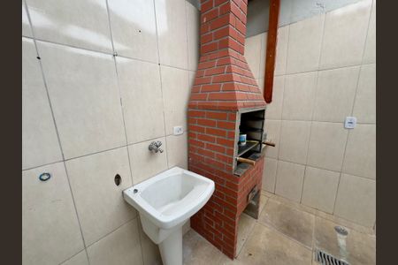 Casa à venda com 176m², 3 quartos e 3 vagas Casa à venda com 176m², 3 quartos e 3 vagasÁrea de Serviço