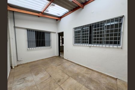 Casa à venda com 176m², 3 quartos e 3 vagas Casa à venda com 176m², 3 quartos e 3 vagasÁrea de Serviço