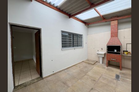 Casa à venda com 176m², 3 quartos e 3 vagas Casa à venda com 176m², 3 quartos e 3 vagasÁrea de Serviço