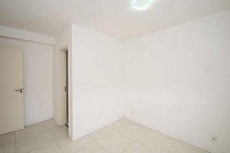 Apartamento para alugar com 73m², 3 quartos e 1 vagaSuíte