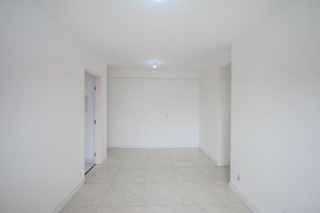 Sala de apartamento para alugar com 3 quartos, 73m² em Parque Taboao, Taboão da Serra