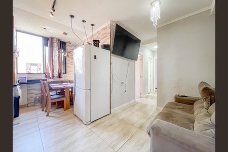 Sala de apartamento para alugar com 3 quartos, 50m² em Metalúrgicos, Osasco