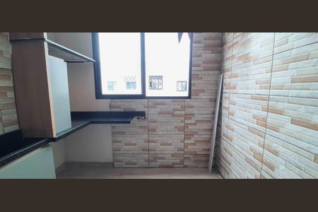 Área de Serviço de apartamento para alugar com 3 quartos, 50m² em Metalúrgicos, Osasco