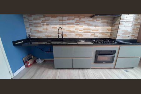 Cozinha de apartamento para alugar com 3 quartos, 50m² em Metalúrgicos, Osasco