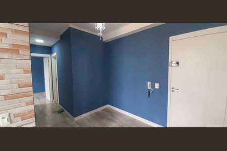 Sala de apartamento para alugar com 3 quartos, 50m² em Metalúrgicos, Osasco