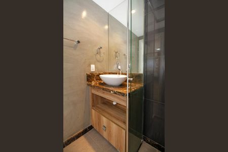 Apartamento à venda com 105m², 1 quarto e 2 vagasBanheiro da Suíte