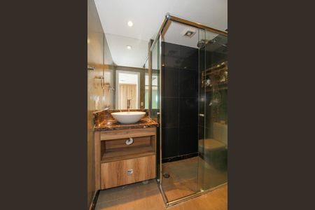 Apartamento à venda com 105m², 1 quarto e 2 vagasBanheiro da Suíte